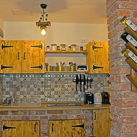 Cityside Chalet *